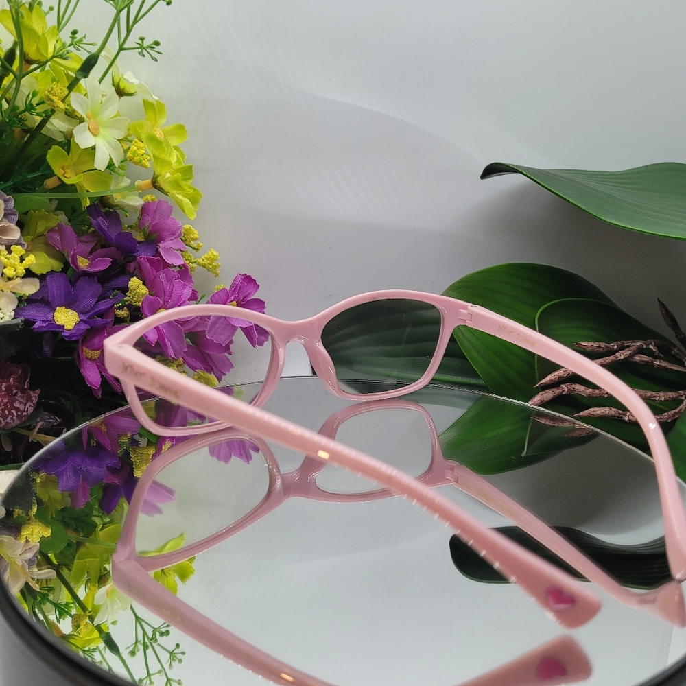 Betsey Johnson Reading Glasses - Picture 3 of 3
